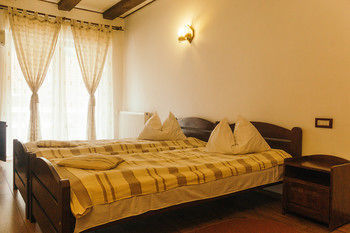 Pensiunea Green Park Brasov Exterior photo